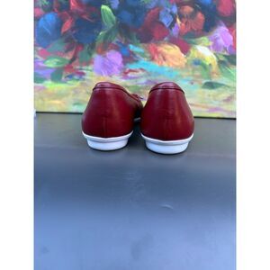 Clarks Collection Red Ballet Flats • Women’s Size 9 Wide • Cushioned Comfort